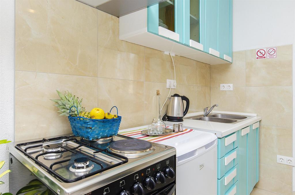 Apartments Branka Trogir Bagian luar foto