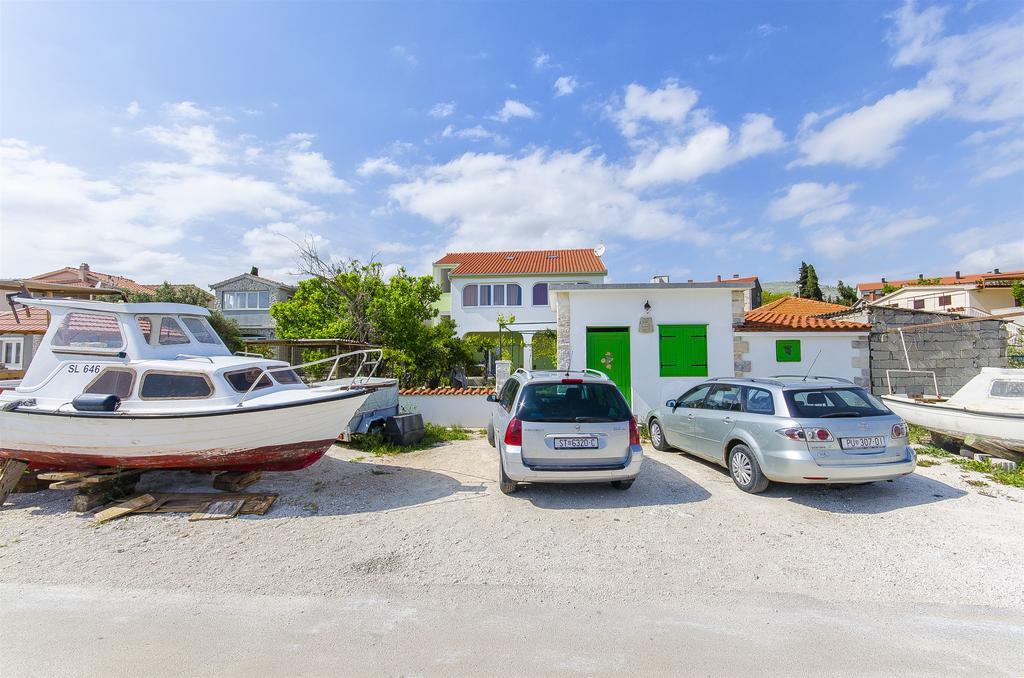 Apartments Branka Trogir Bagian luar foto