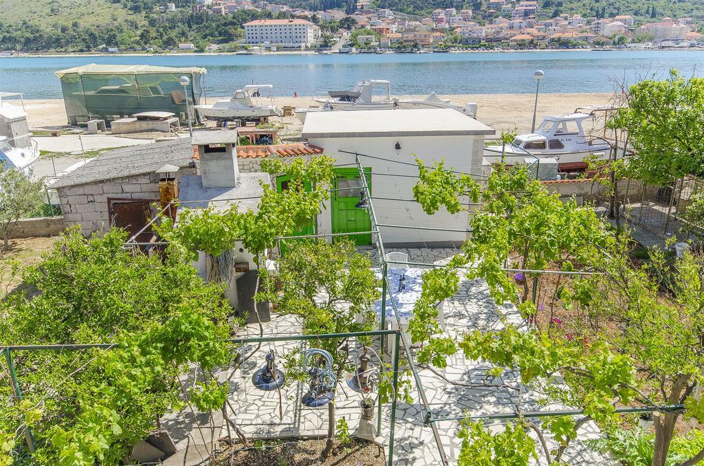 Apartments Branka Trogir Bagian luar foto
