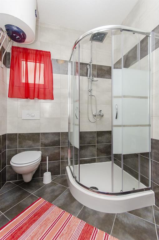 Apartments Branka Trogir Bagian luar foto